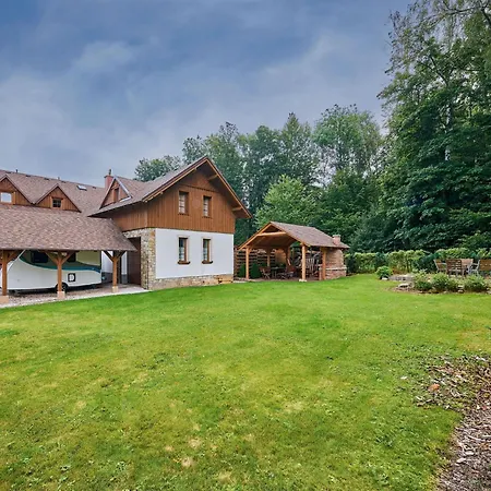 U Svycarskeho Dvora Iv By Interhome *